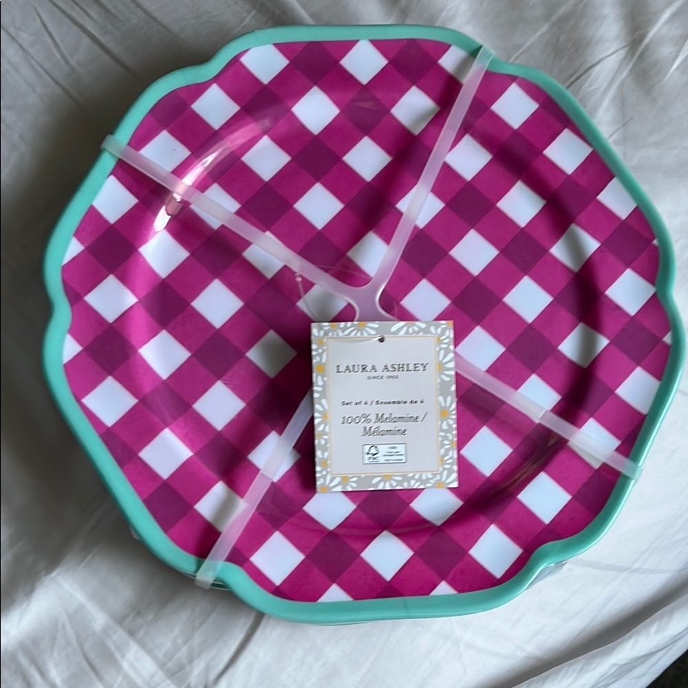 Laura Ashley Fuchsia Checkered Plates with Teal Trim